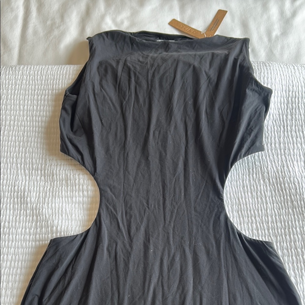 Cut out SKIMS dress